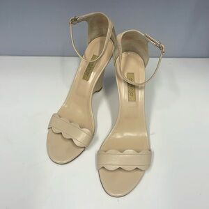 DEE KELLER Womans  wedge Heels.  Leather tan color.  Excellent condition size 8.